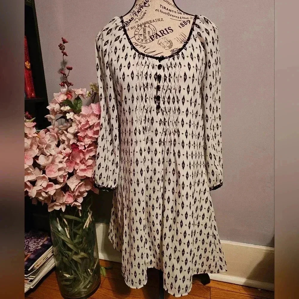 Sanctuary black & white dress XSMALL‎